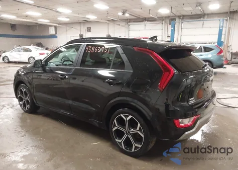 2023 Kia Niro Ex Touring z USA, uszkodzony, nr VIN KNDCR3LE3P5041912